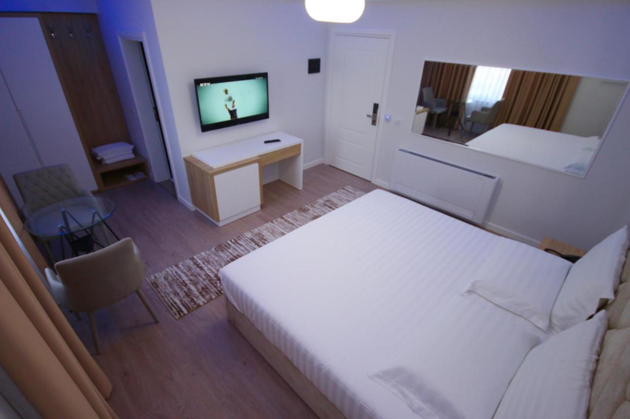 Eljos Hotel Fushe-Kruje Luaran gambar