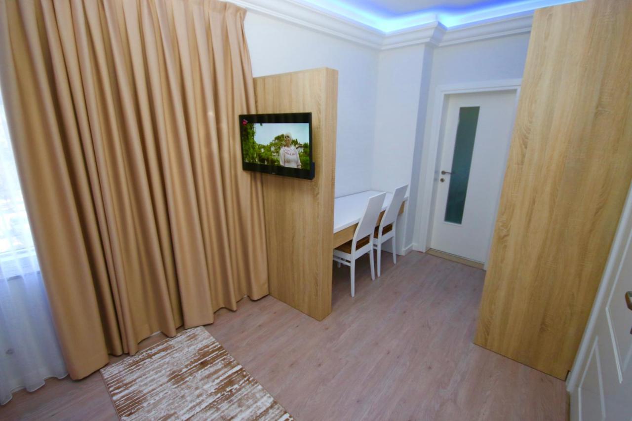 Eljos Hotel Fushe-Kruje Luaran gambar